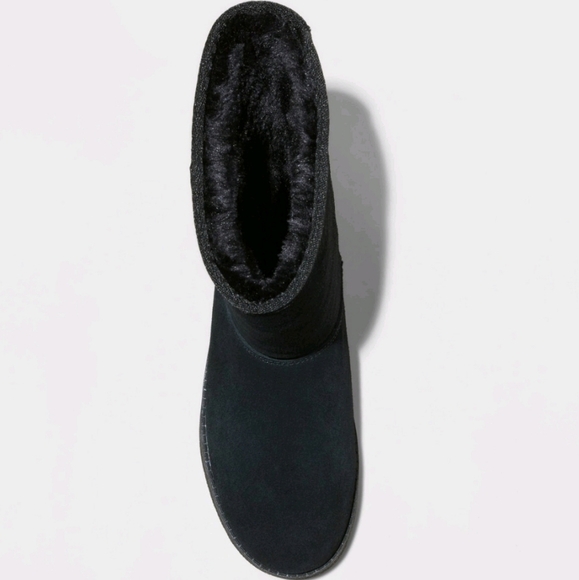 Soph boots! - Picture 3 of 4